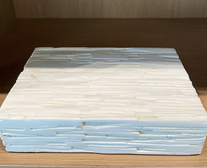 [HS855] Caja Triangulo Blanco Chico